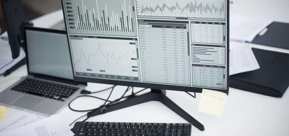 Digital slot machine interface analysis on a professional monitor