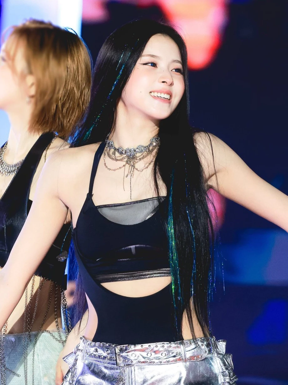 NMIXX (엔믹스) 규진 04.jpeg