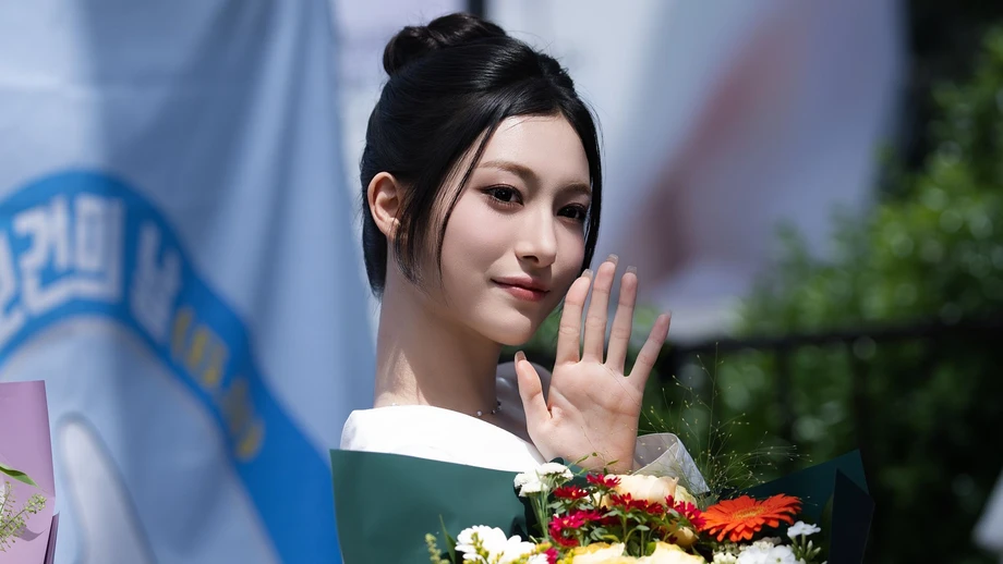 leeeunseo_kr_3991890213571451290_2026-09-22.jpeg